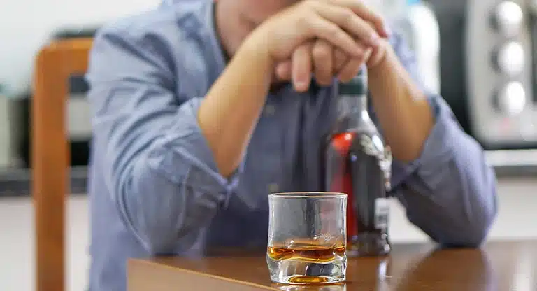 Functional Alcoholism Signs: How to Spot a Hidden Drinking Problem